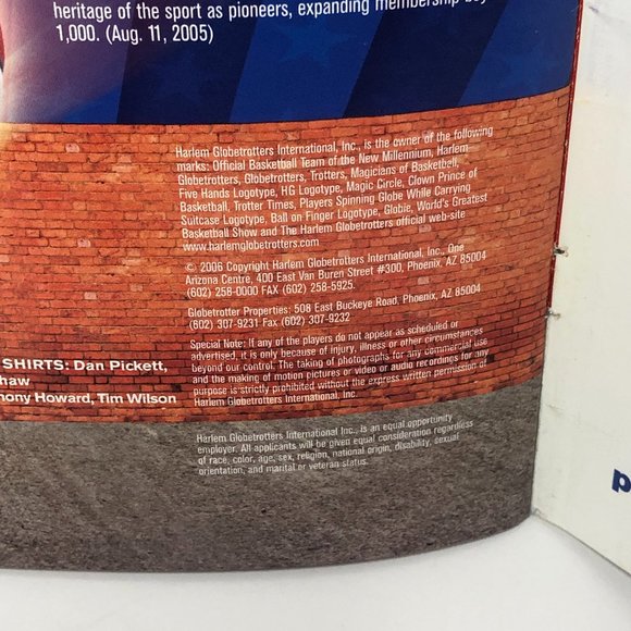 Harlem Globetrotters Autographed 2006 World Tour Program Book Basketball Sports - Picture 5 of 10